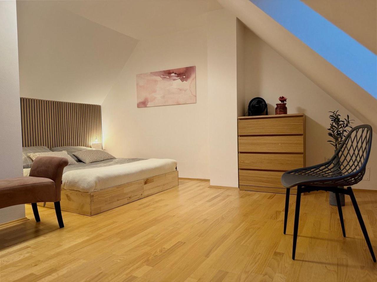 Carillon By Bestchoice - Old City - Self Check-In With Parking Option Graz Zewnętrze zdjęcie